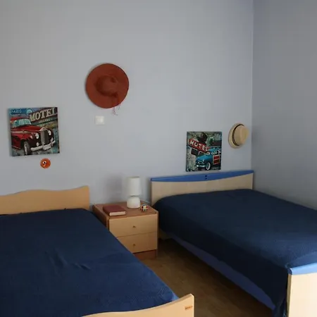 Fourdeck Holiday home